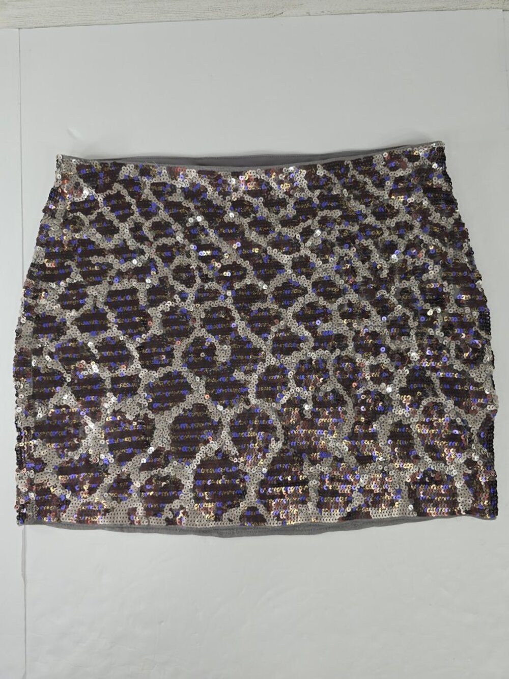 Express Women’s Sequin Mini Skirt Silver Brown Animal Print Size SMALL Lined GUC